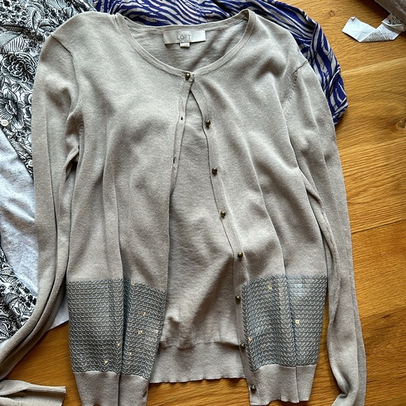 LOT of three women’s cardigans loft and j crew - Picture 2 of 8